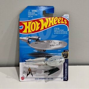 Hot Wheels - Star Trek - U.S.S. Enterprise NCC-1701 - (HW Screen Time)